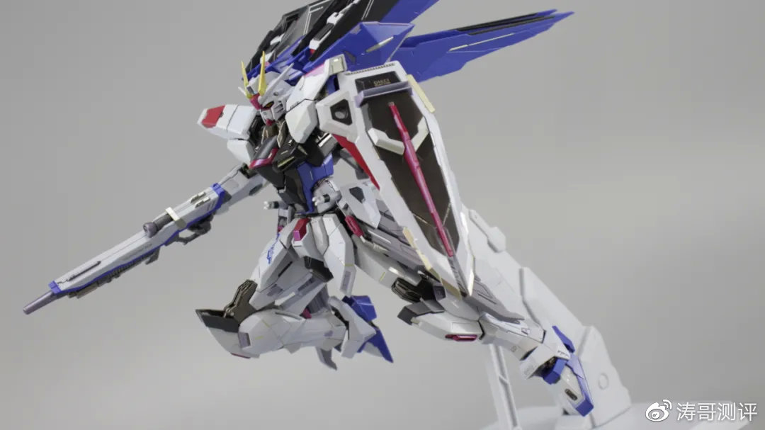 新生的蔚蓝之翼,mb自由2.0开箱简评!