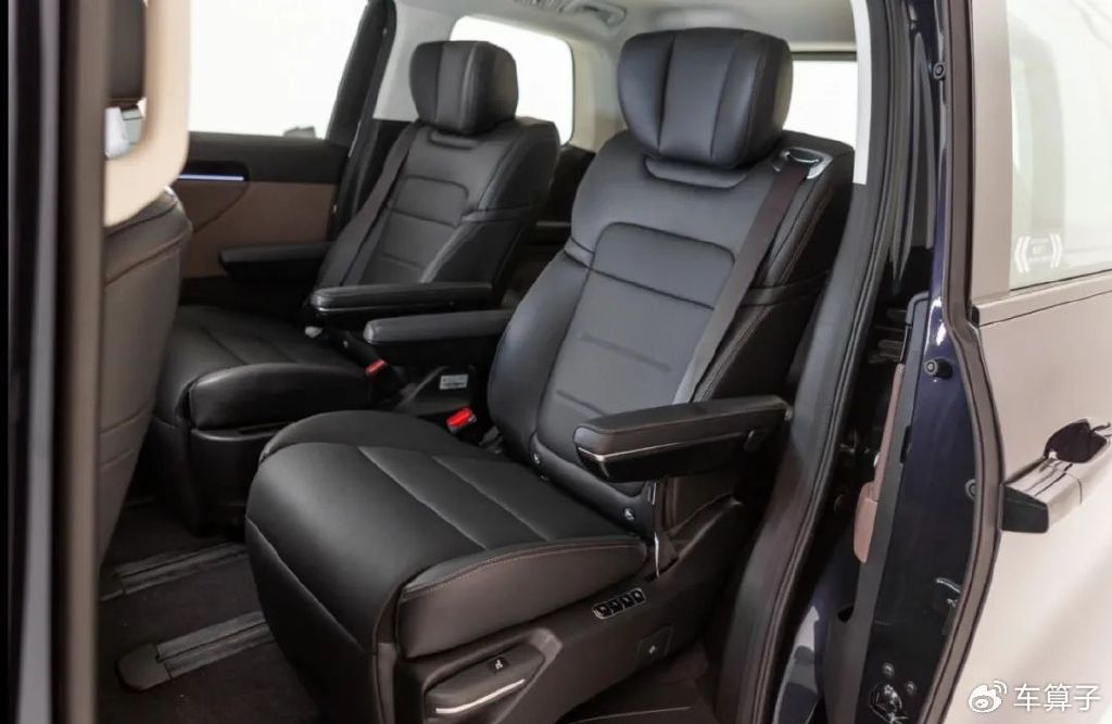 定位中型插电混动mpv 广汽传祺e8-新浪汽车