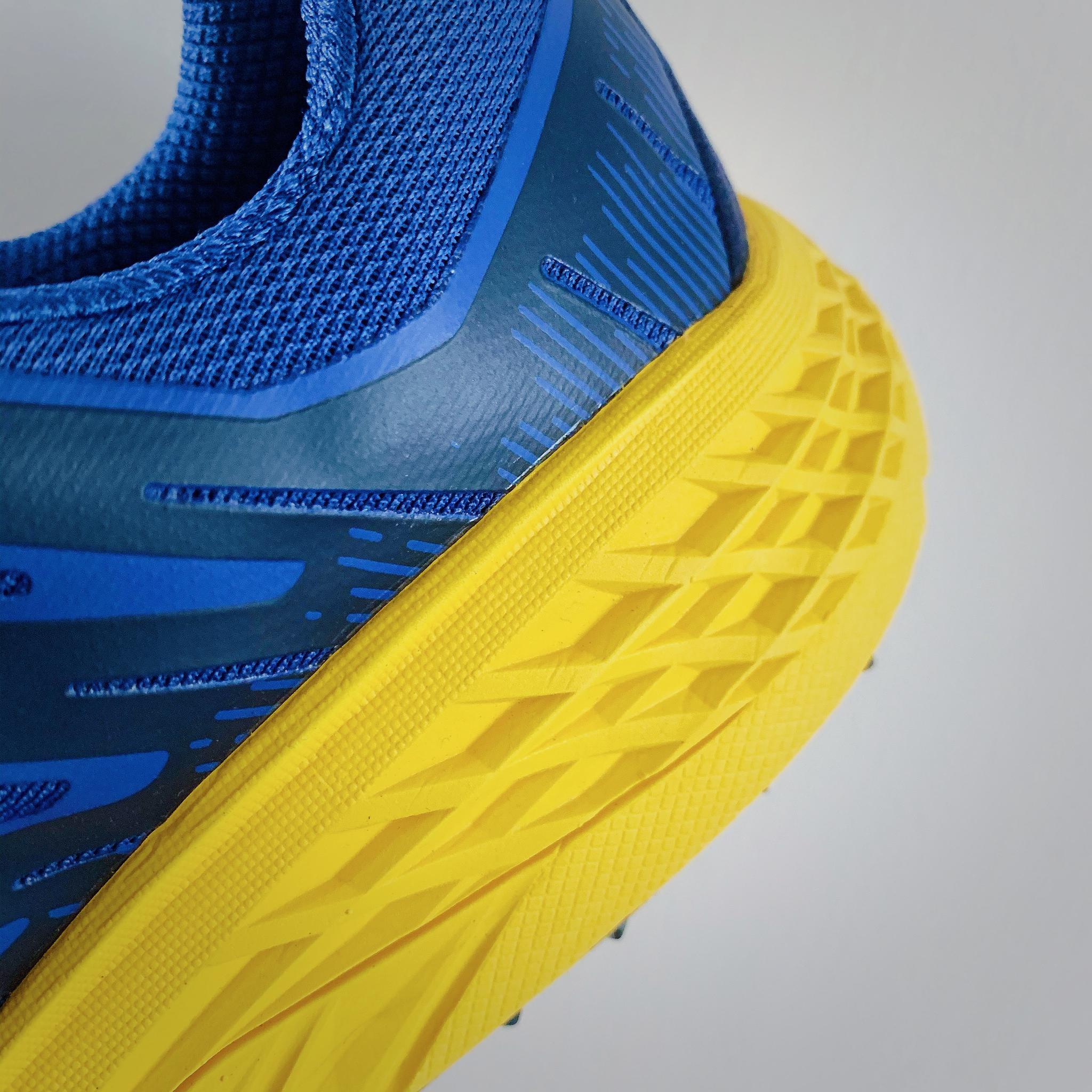 作为Hoka One One SpeedGoat---“飞速羚羊”系列的粉丝