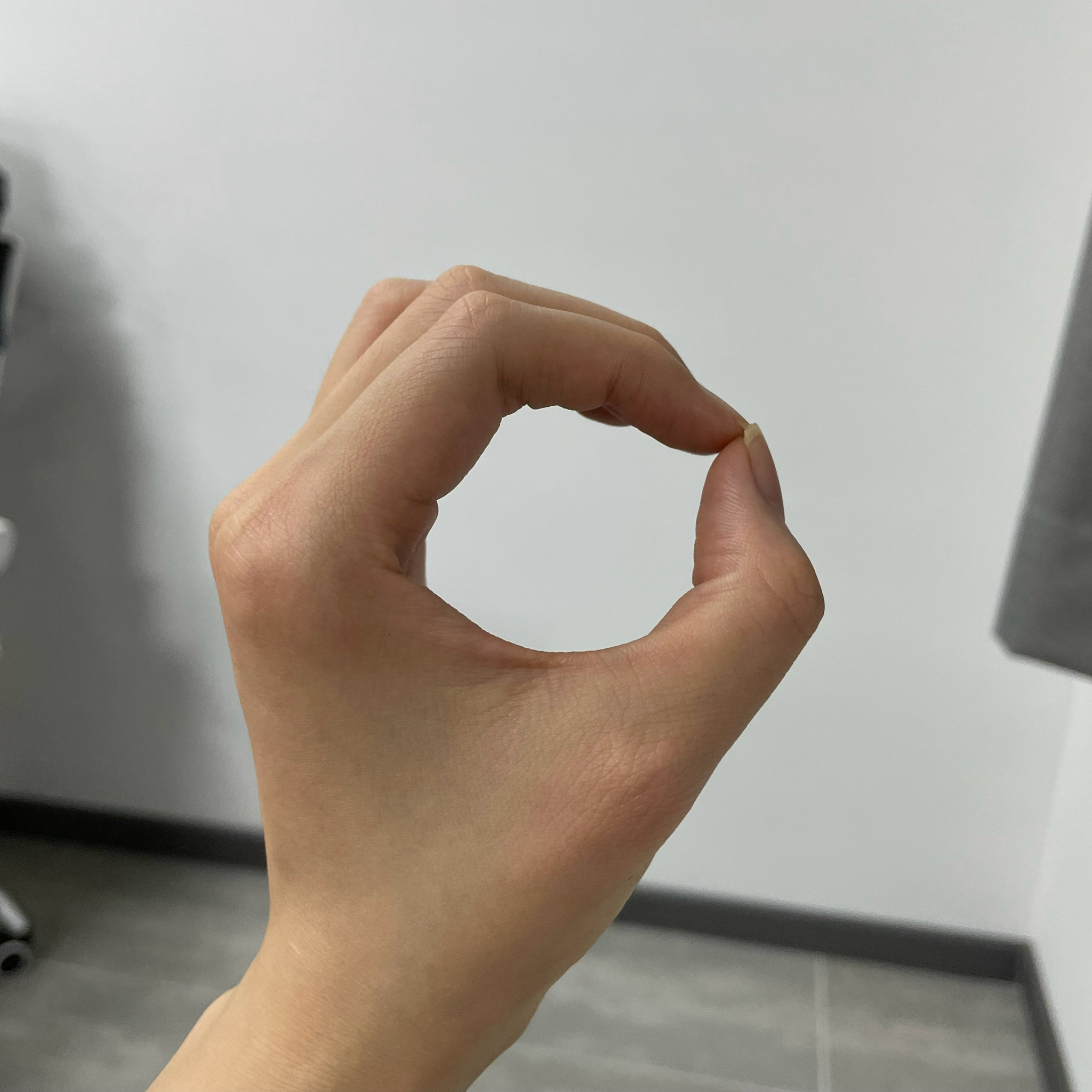 学会这几种表达爱的手势,让他一眼就懂你. 1.爱你 2.封心 3