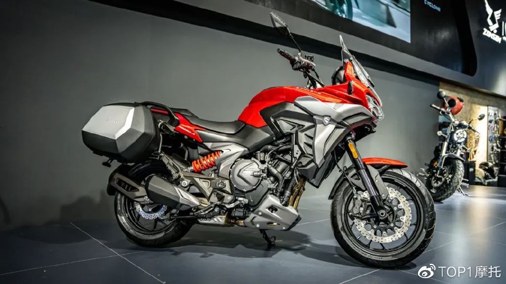 北京摩展丨赛科龙rx6现场解读,升级之后有哪些亮点?-新浪汽车