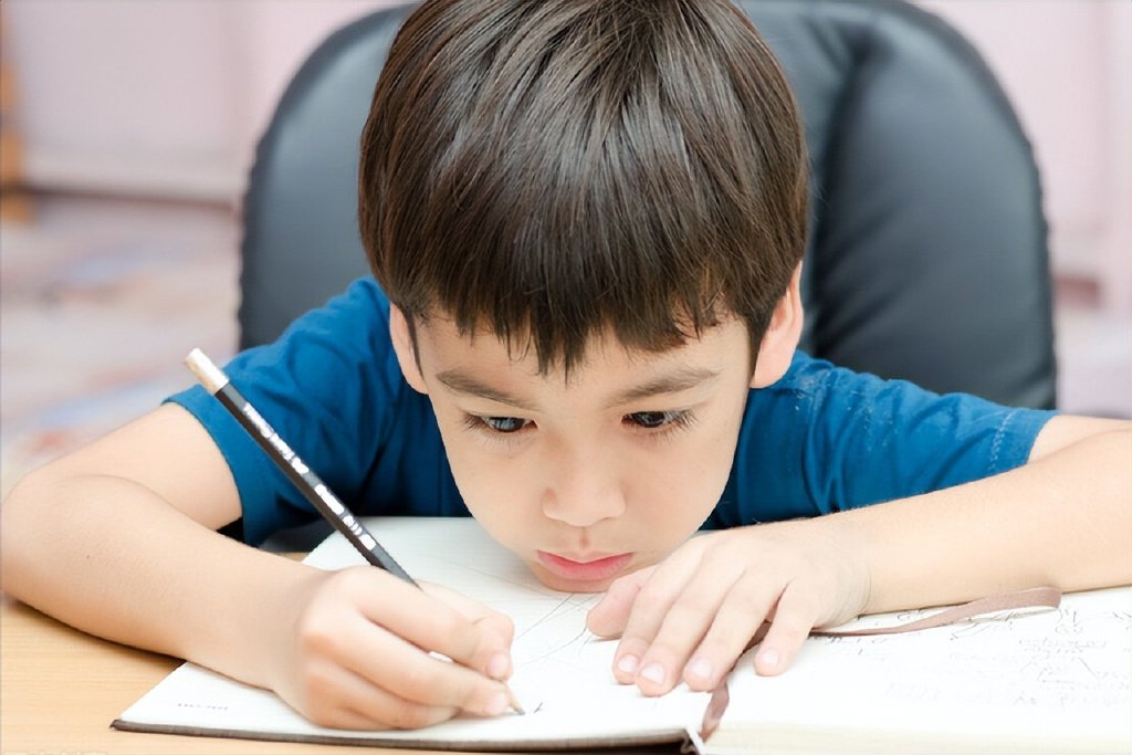 一名小学生新学期目标:把作文写好,把语文学好,看看我如何实现休闲区蓝鸢梦想 - Www.slyday.coM 一名小学生新学期目标:把作文写好,把语文学好,看看我如何实现休闲区蓝鸢梦想 - Www.slyday.coM