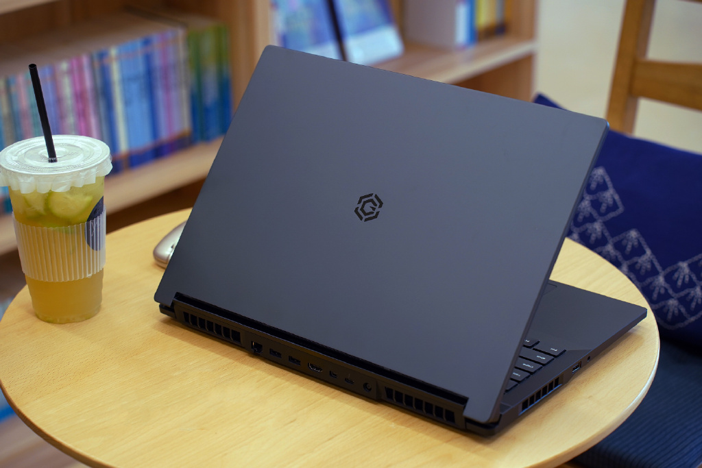 Redmi G游戏本1代升级到Redmi G游戏本2022，是什么样的体验？休闲区蓝鸢梦想 - Www.slyday.coM