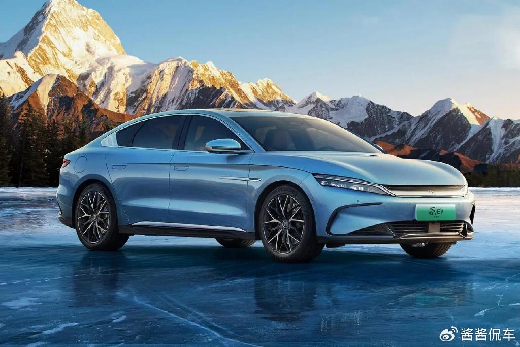 牌面拉满!联合国驻华最高代表001号座驾:比亚迪汉EV!-新浪汽车