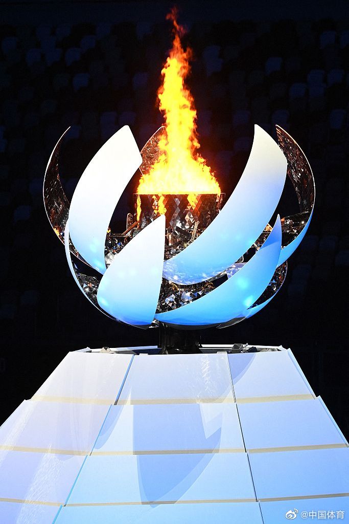 东京奥运圣火熄灭