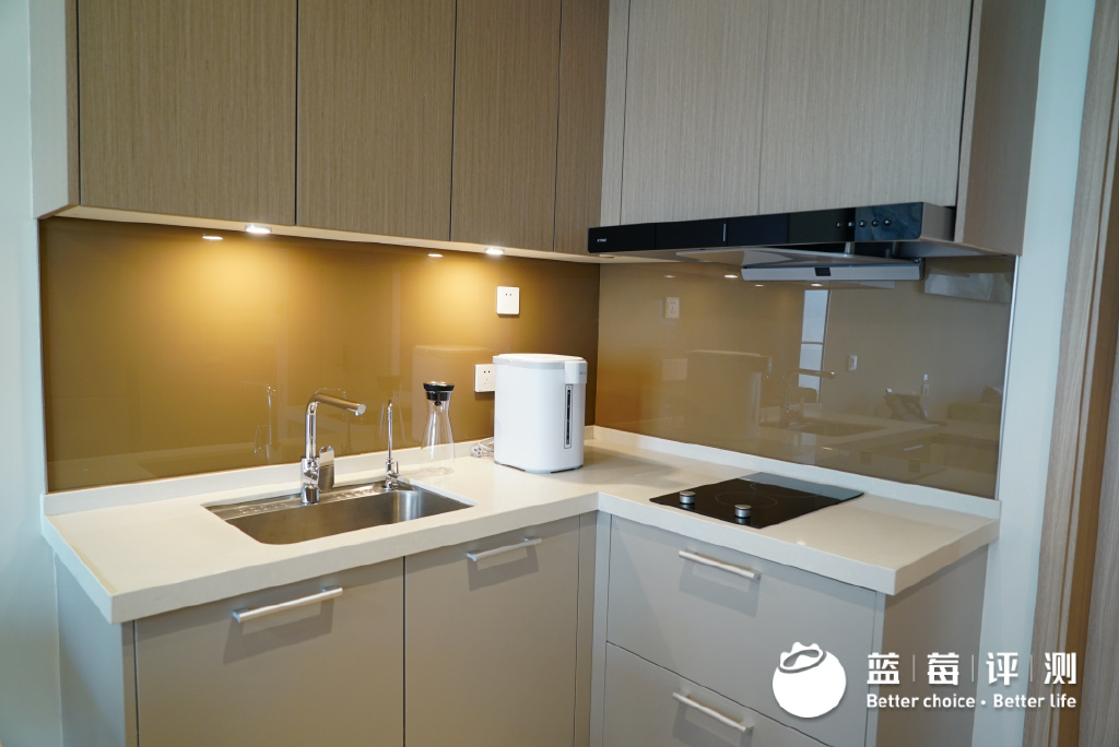 蓝莓评测|为探索理想退休生活,我住进了养老社区休闲区蓝鸢梦想 - Www.slyday.coM 蓝莓评测|为探索理想退休生活,我住进了养老社区休闲区蓝鸢梦想 - Www.slyday.coM