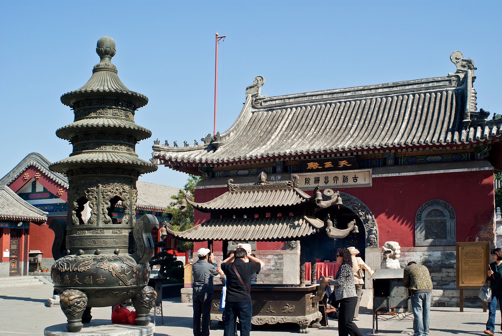 天津香火旺盛的寺庙,是天津市最大的佛教寺院,属全国重点寺院