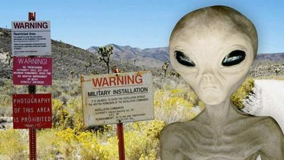 美国神秘的51区,号称有外星人和飞碟,用谷歌地球看的真清楚!|UFO|不明飞行物|斯科特|谷歌地图|基地_新浪新闻
