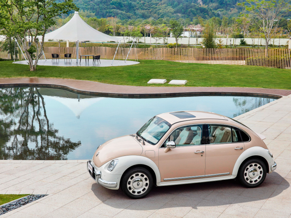 对比刚上市的丰田bZ4X，欧拉芭蕾猫售价果然定贵了？