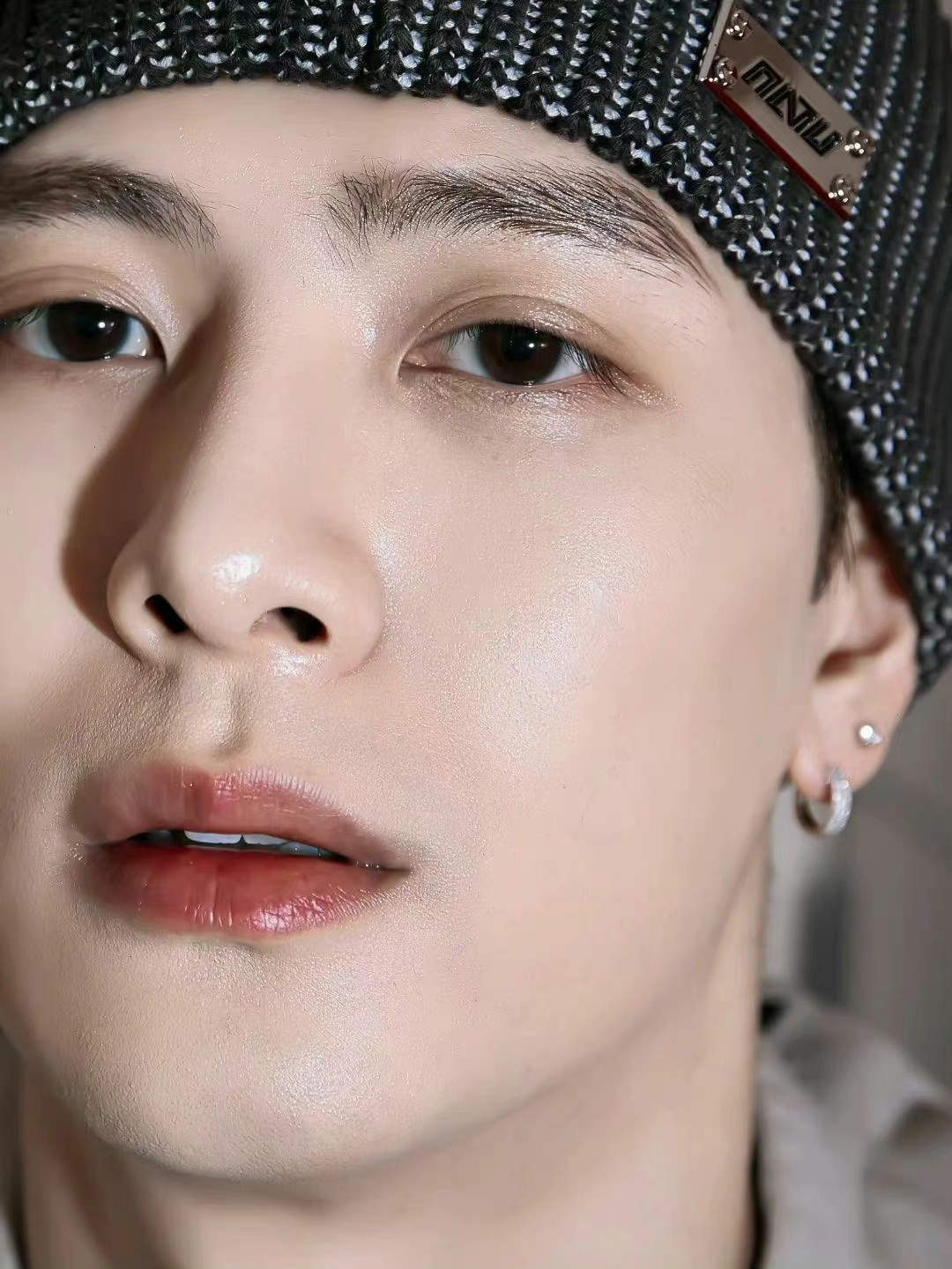 男明星怼脸拍,你最吃谁的颜__财经头条