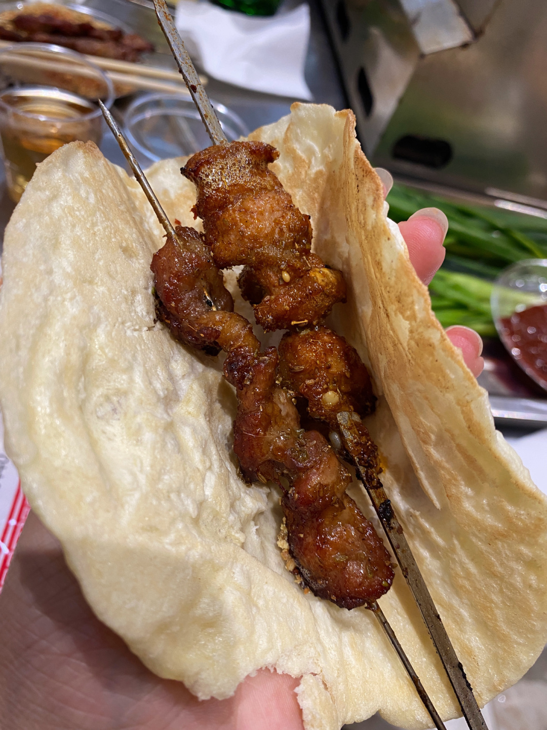 淄博烧烤的精华是这个小饼饼