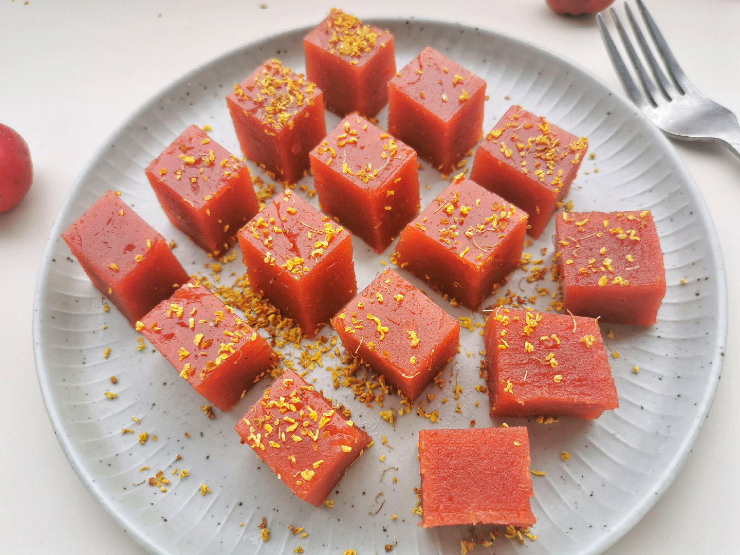 1斤山楂2个苹果,在家自制苹果山楂糕,酸甜开胃,没有添加剂