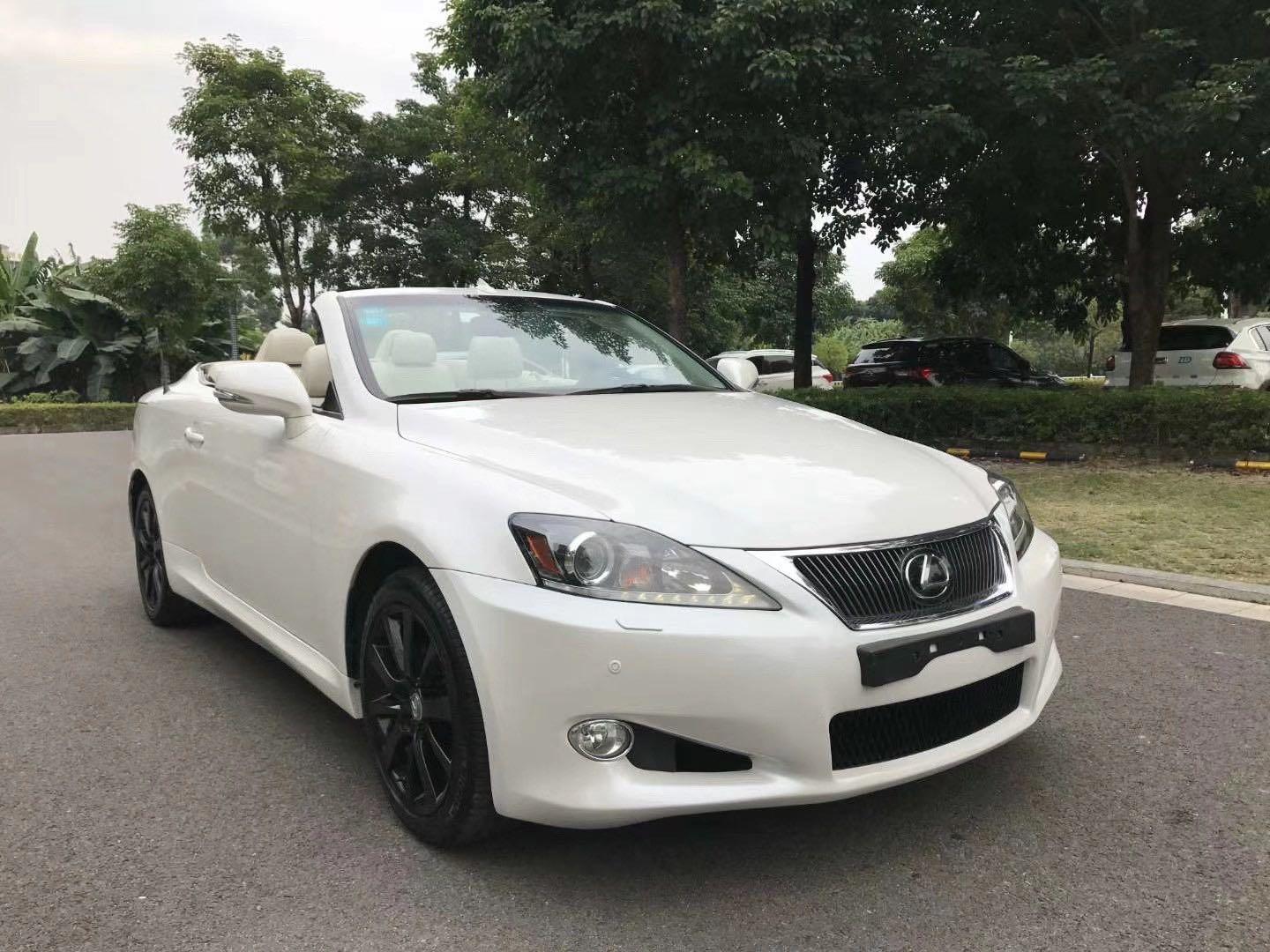 14年雷克萨斯is250c售价10万,动感中透漏着一丝霸气