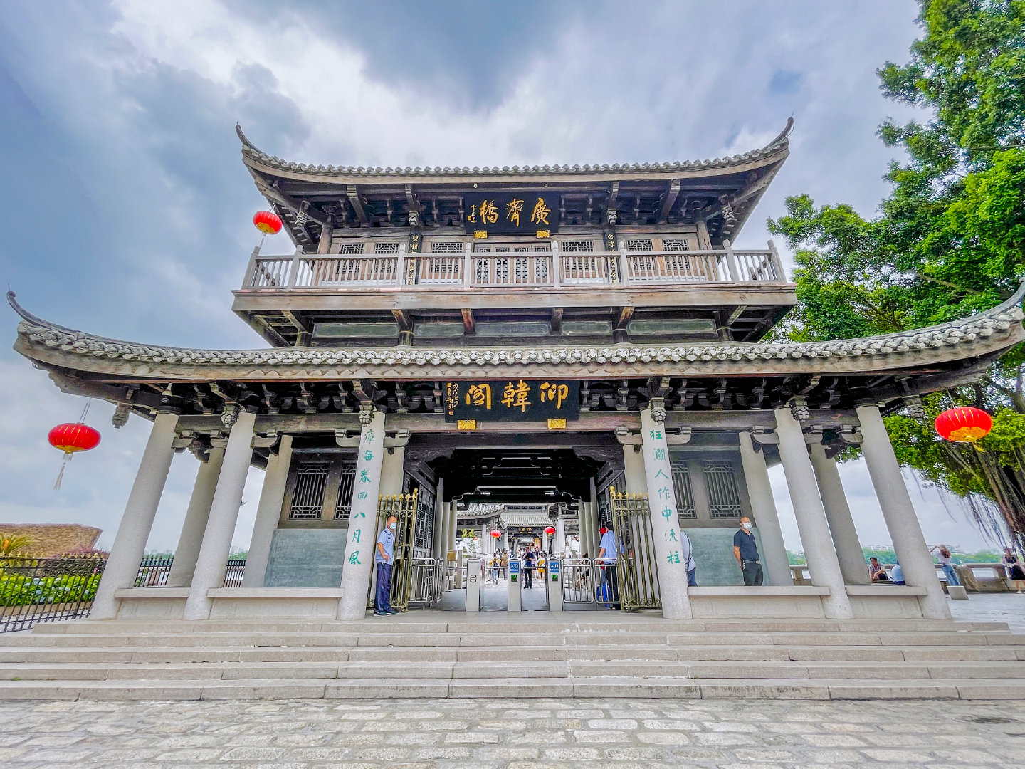 我国有四大古桥,潮州的广济桥便是其中之一,广济桥是世界上最早的启闭