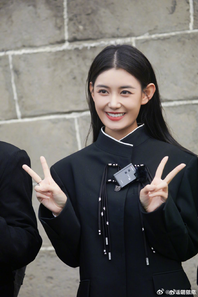 蒋依依|造型|反派_新浪新闻