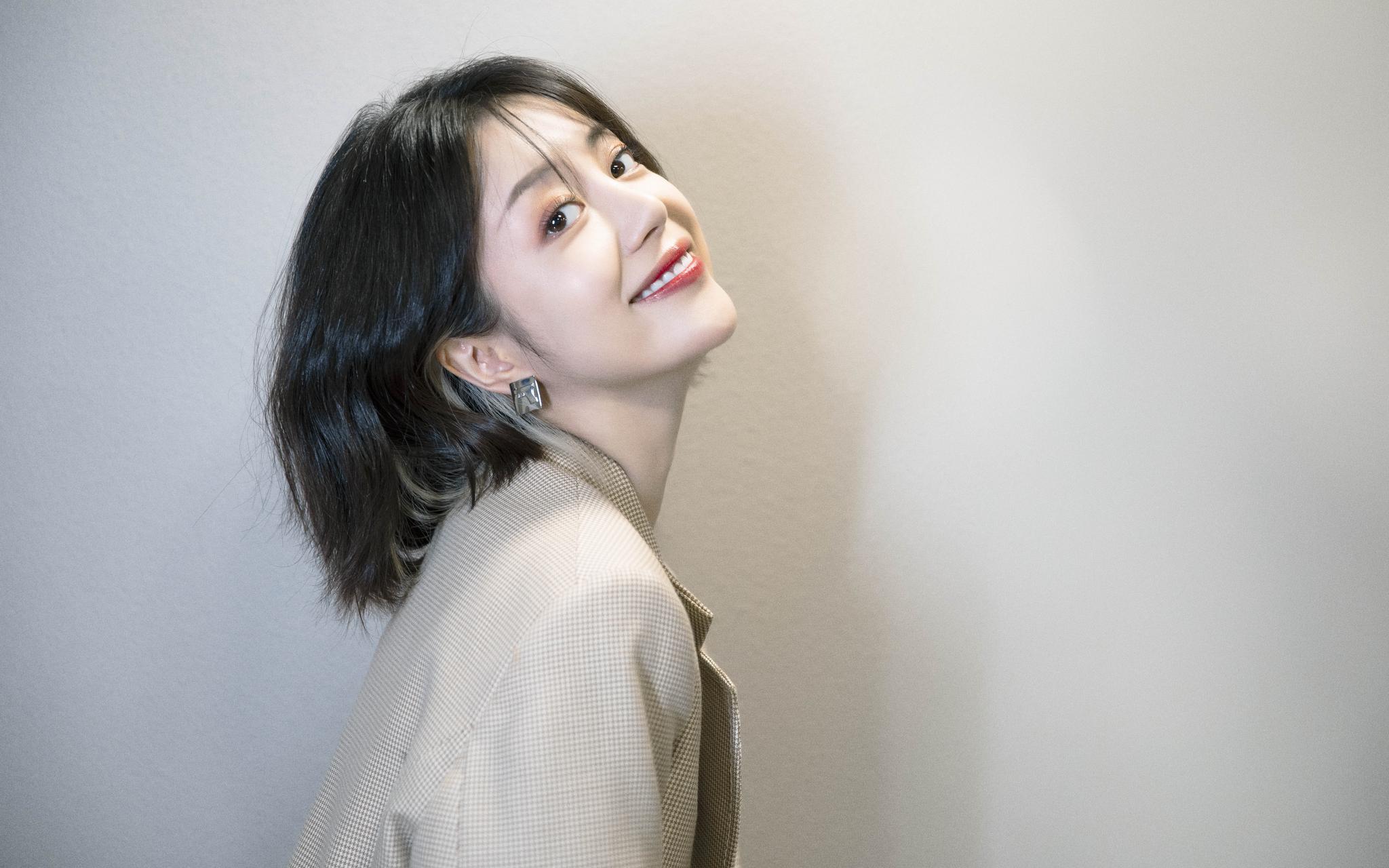 演员李溪芮李溪芮曝光一组时尚写真