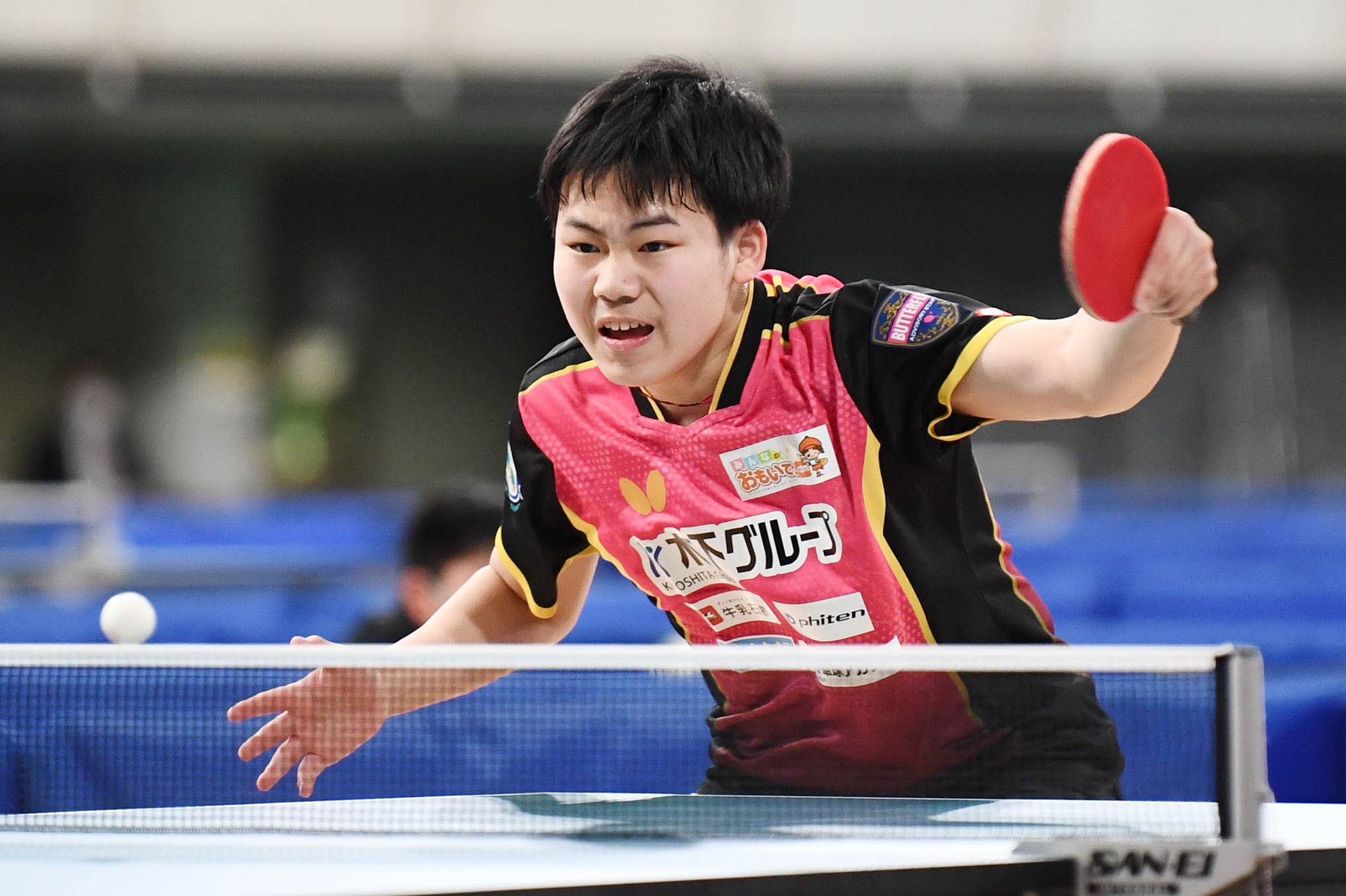 青少年组男单四强:松岛辉空,吉山和希,坂井雄飞,萩原启至__财经头条