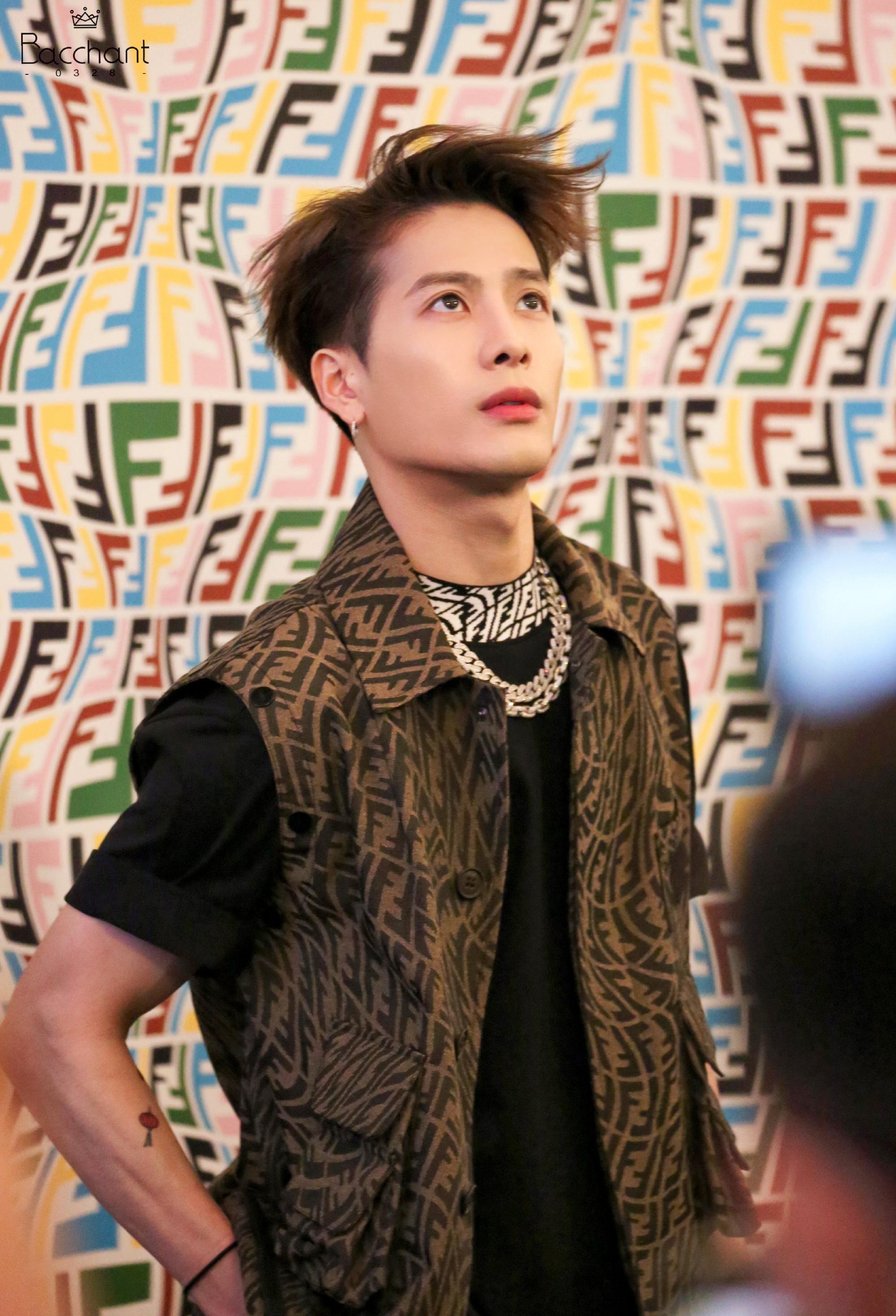 今日份酷盖王嘉尔请注意查收生图状态绝了