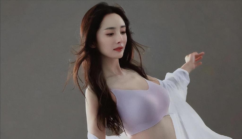 马甲线凸显傲人身材,好身材再次惊艳网友__财经头条