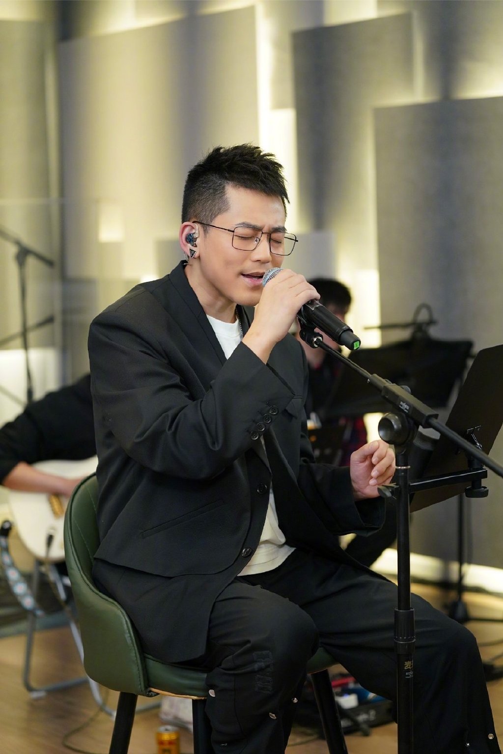 红昭愿抄袭苏醒音阙诗听主唱阴阳怪气古风音乐人变身音乐裁缝