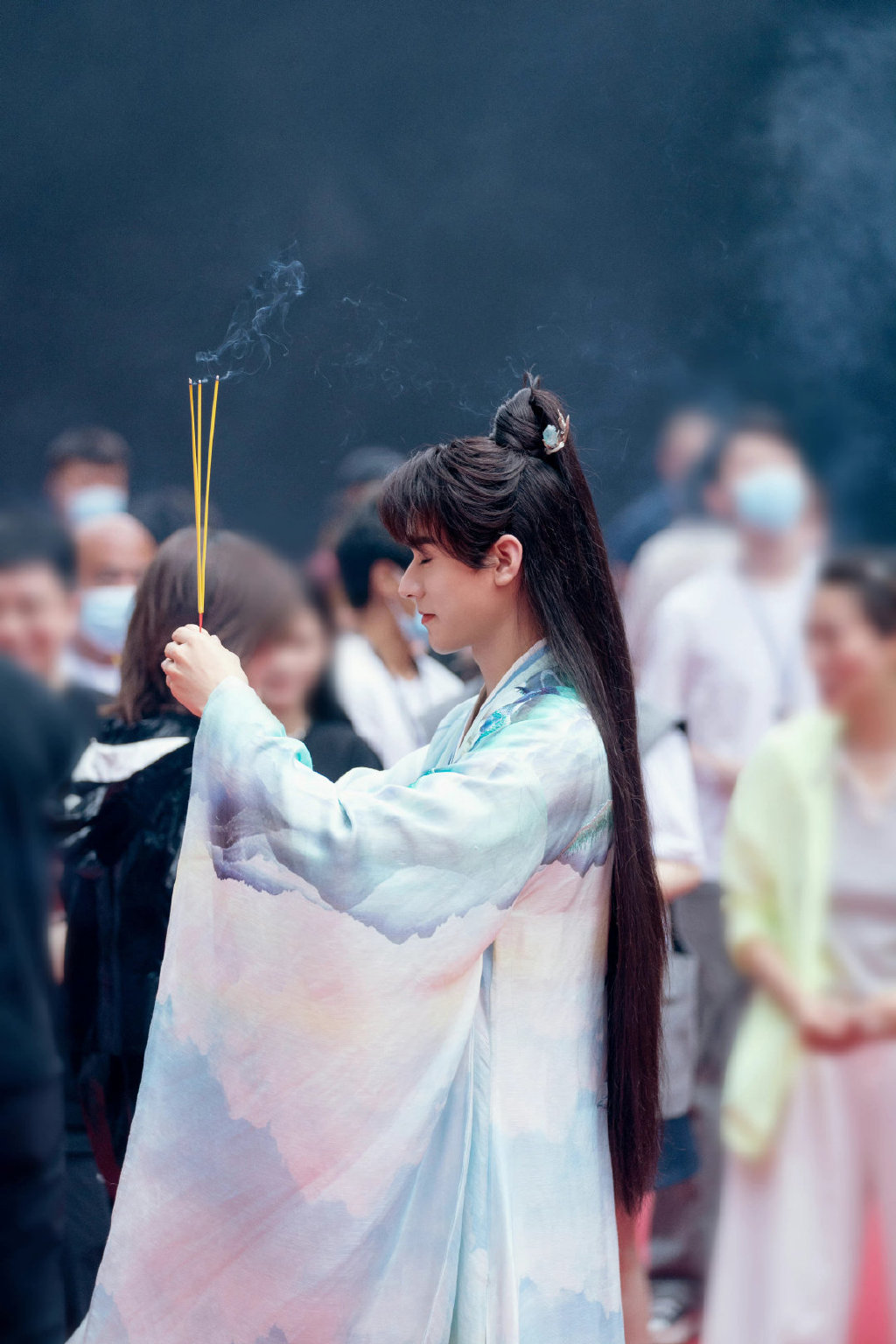 《狐妖小红娘》阵容官宣,杨幂龚俊造型引关注,配角全员帅哥美女休闲区蓝鸢梦想 - Www.slyday.coM 《狐妖小红娘》阵容官宣,杨幂龚俊造型引关注,配角全员帅哥美女休闲区蓝鸢梦想 - Www.slyday.coM