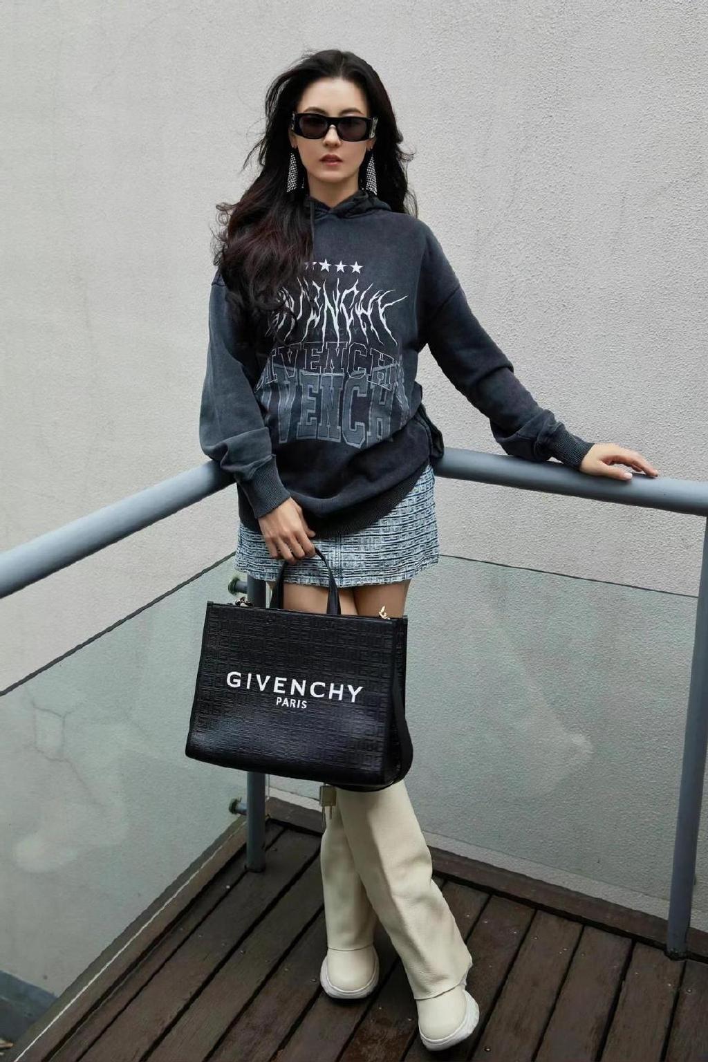 张柏芝的前卫休闲风造型