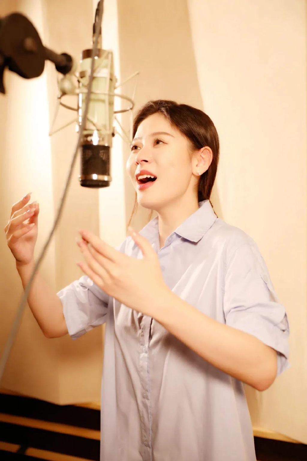 女高音朱正怀:感恩家人和老师,让我从小鸭蜕变成今天的样子__财经头条