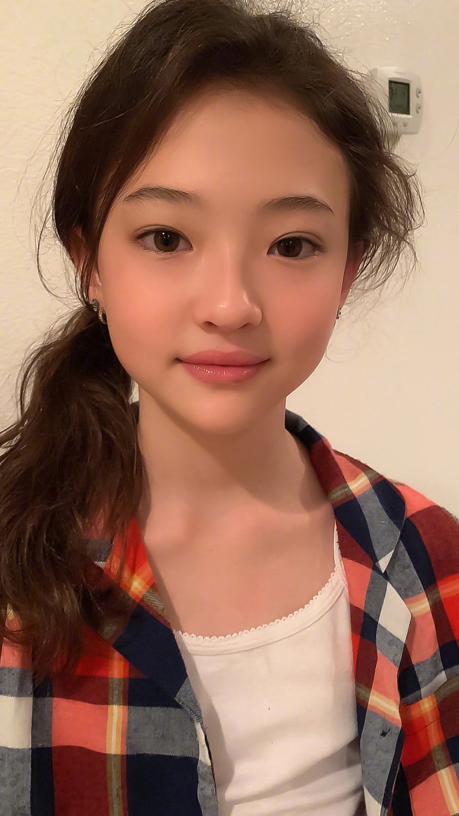 yg旗下最小练习生ellag