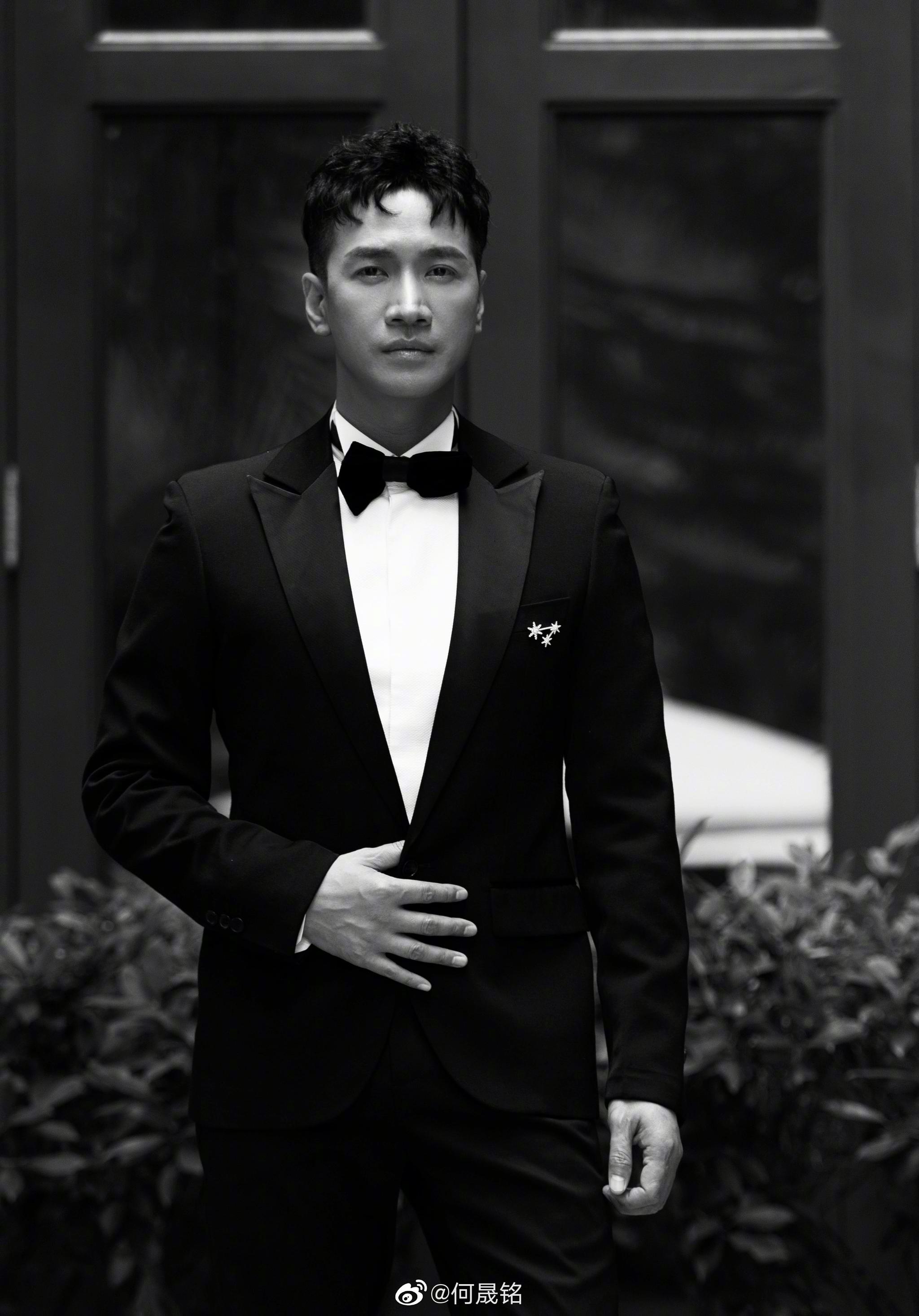 共谱华彩新章,逐浪电影盛世.__财经头条