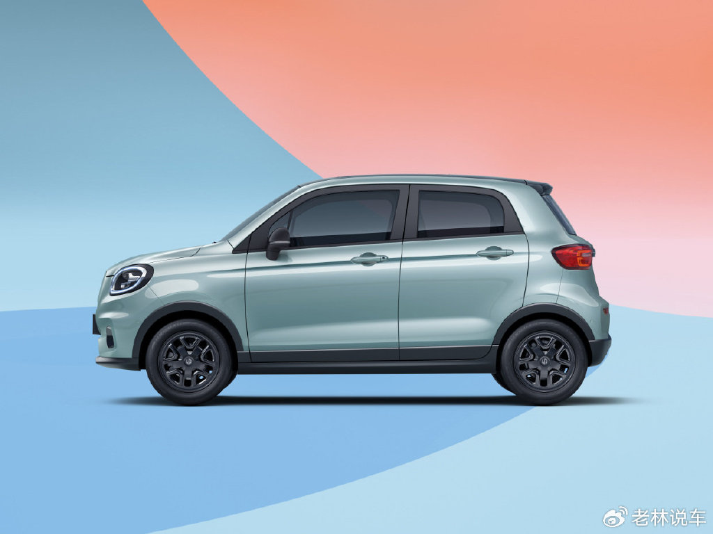 仅需499万5门4座纯电小车开回家电车的价格终于被打了下来