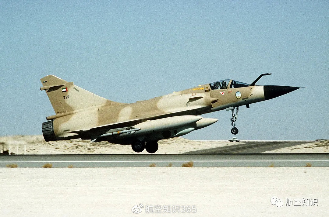 aerospace sea harrier,是一种装备海军的短距/垂直起降战斗机,为多