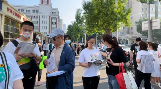 太原市第五中學太原市第十二中學自信,閃光,溫暖的瞬間定格一幕幕記者