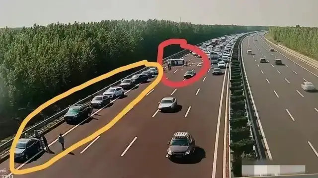 盘点五一典型交通事故:高坠,爆燃,翻滚……这些驾驶习惯需注意