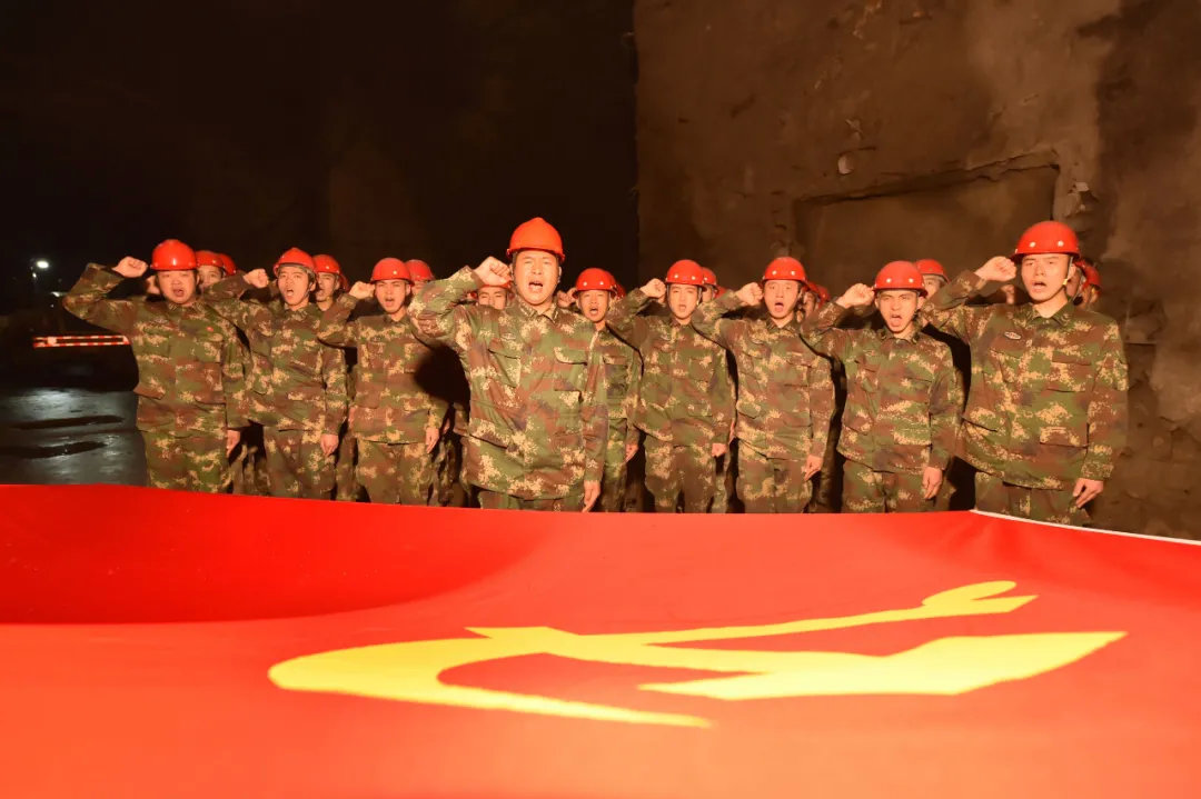 【夜读 · 报告文学】为导弹"筑巢"(四)