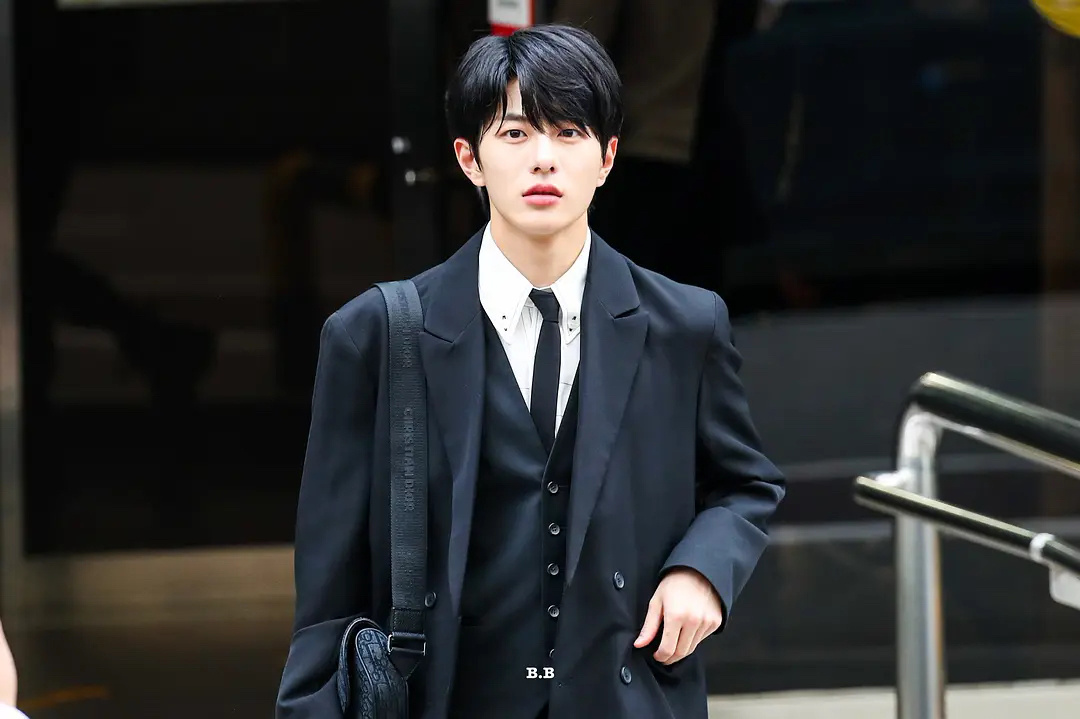 崔普闵 救命真的好帅!_高清图集_新浪网