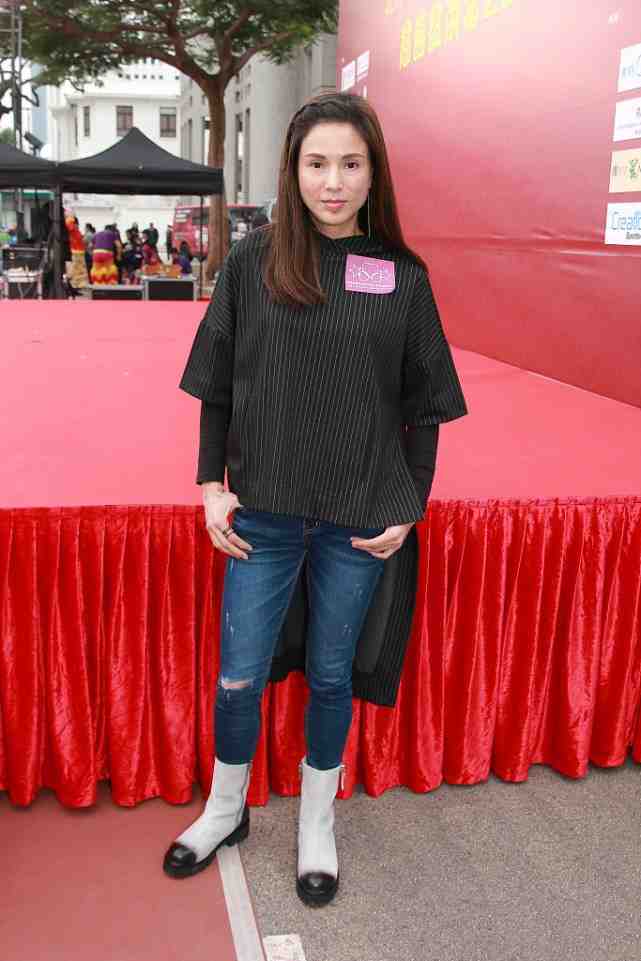 离开滤镜后的李若彤,用上松下紧提升气质感,这才是56岁真实模样休闲区蓝鸢梦想 - Www.slyday.coM 离开滤镜后的李若彤,用上松下紧提升气质感,这才是56岁真实模样休闲区蓝鸢梦想 - Www.slyday.coM