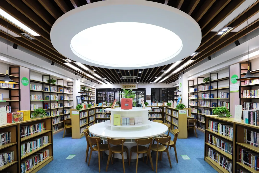 威海首届全民阅读摄影大赛邀您参与|图书馆|威海|新华书店_新浪新闻