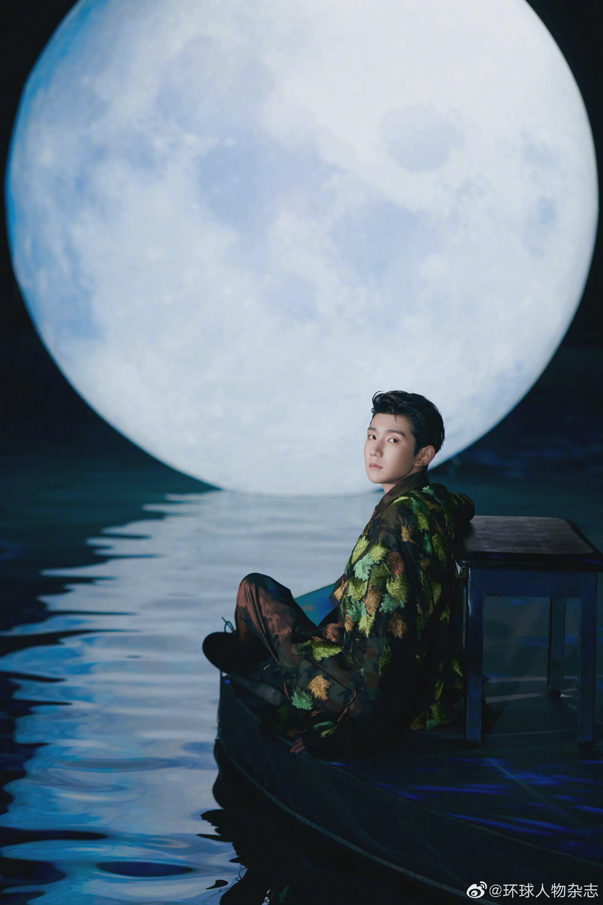 每月最期盼的王源环球人物专栏《20岁的朝朝暮暮》来啦