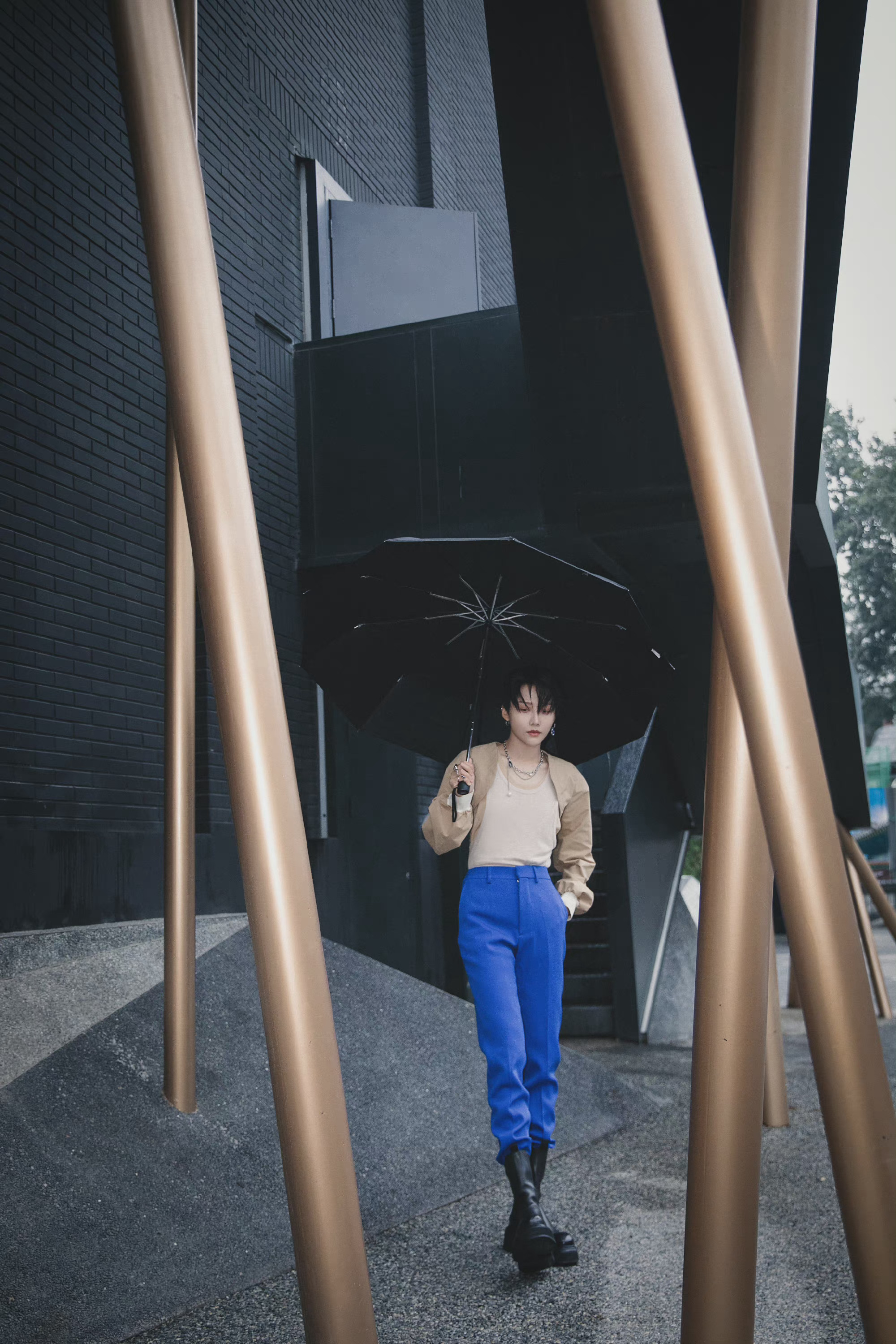 刘雨昕今日份品牌活动,生图都好绝呐 这个身材真的太优越了～__财经