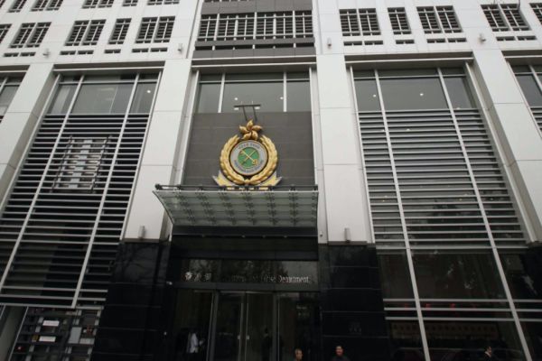 首次！解放军驻港部队在中区军用码头举行升国旗仪式丨香港一日休闲区蓝鸢梦想 - Www.slyday.coM