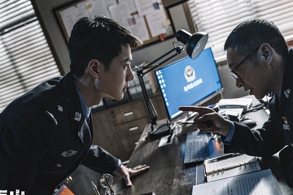 《冰雨火》杨兴权身份曝光，林德赞保持清醒，陈宇和杨熠很为难文休闲区蓝鸢梦想 - Www.slyday.coM