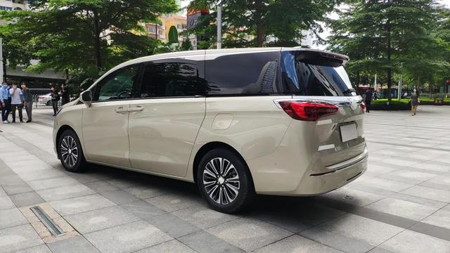 单挑别克gl8和丰田埃尔法传祺gm8大师版胜算几何