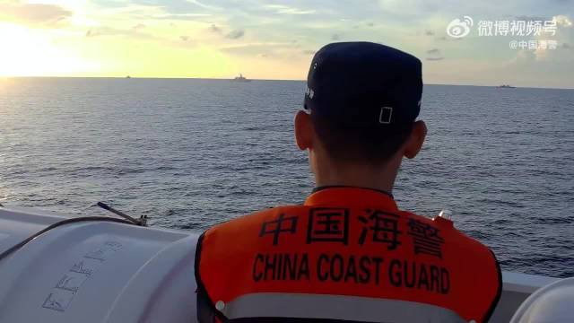 现场画面！中国海警局全程监管