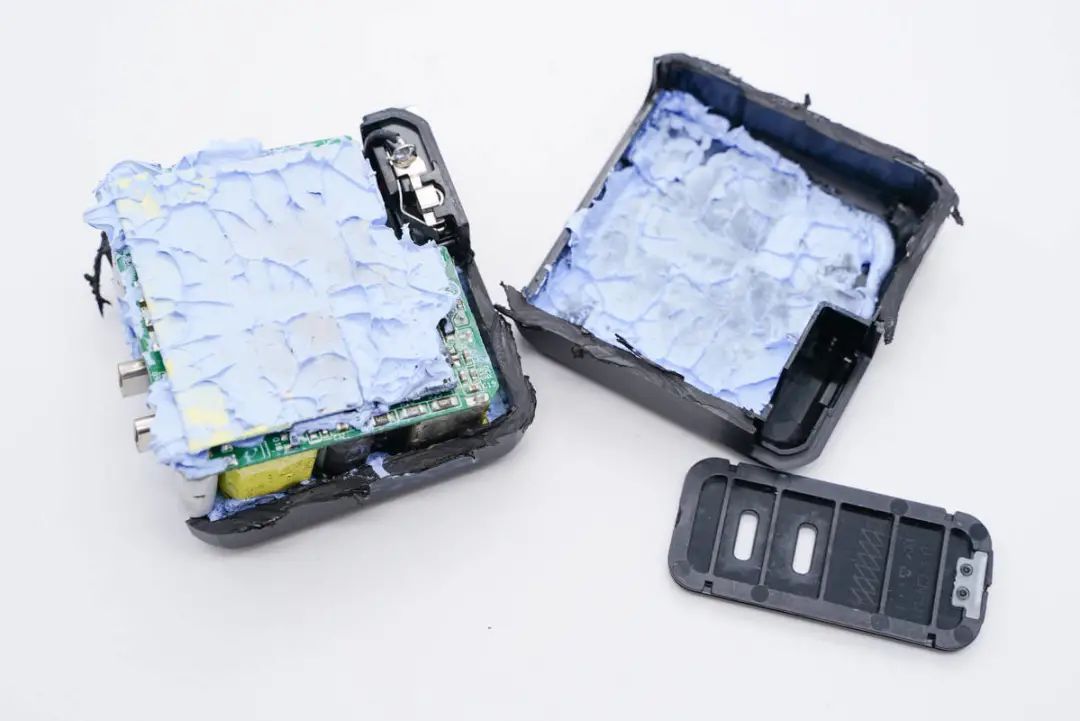 拆解报告aohimagcube100w氮化镓充电器