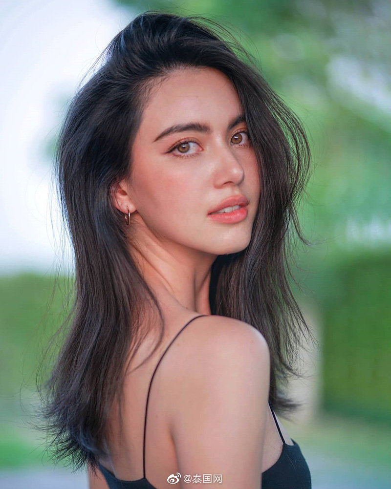 泰国女星mai荣获friendofgucci称号