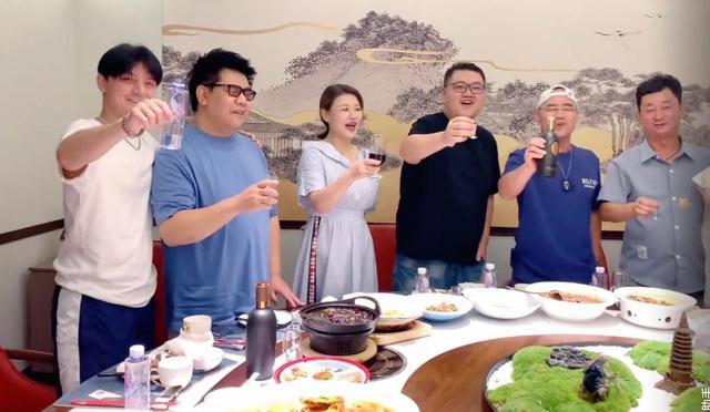 初代《星光大道》选手叙旧,56岁王旭稳坐C位,年前曾在工地搬砖休闲区蓝鸢梦想 - Www.slyday.coM 初代《星光大道》选手叙旧,56岁王旭稳坐C位,年前曾在工地搬砖休闲区蓝鸢梦想 - Www.slyday.coM