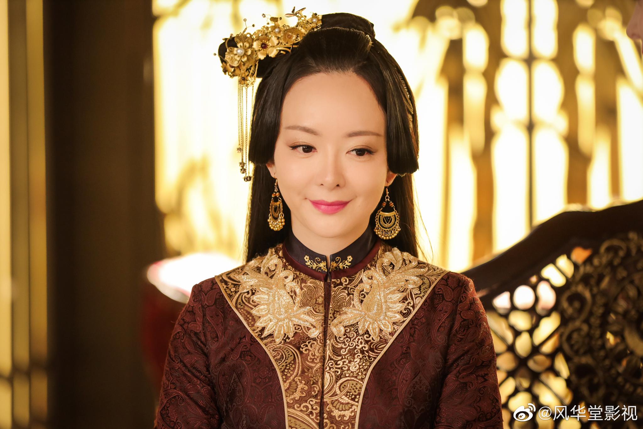 演员许榕真饰演窦香兰74机关算尽终成空89