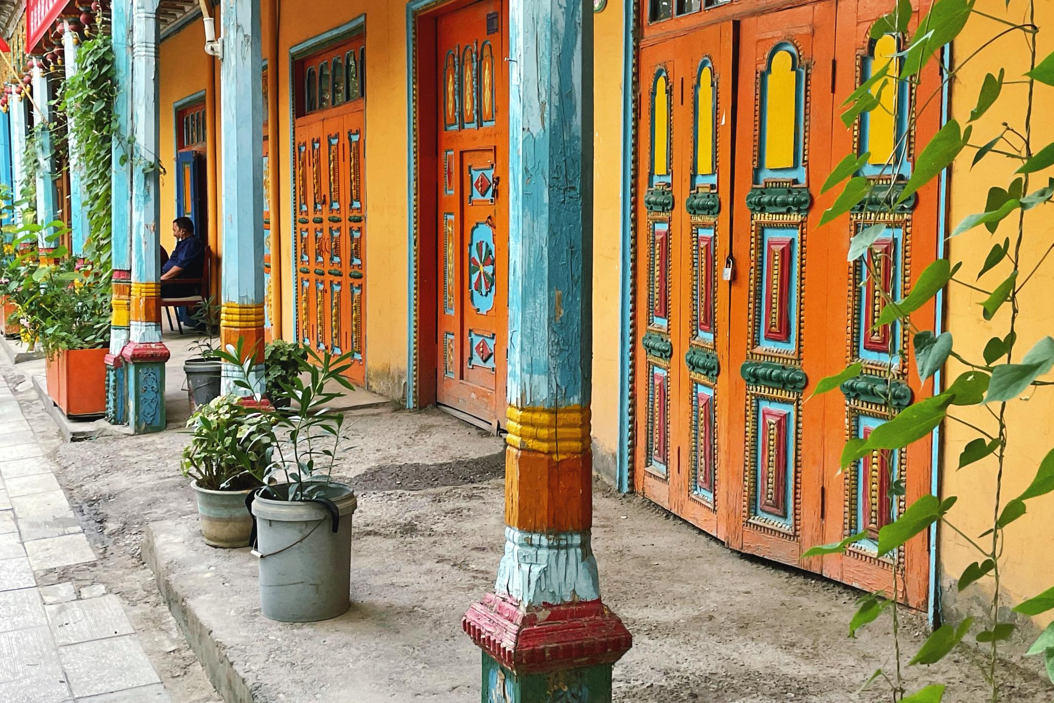 库车王府这条民族风情街真好看,还有干净的小巷子