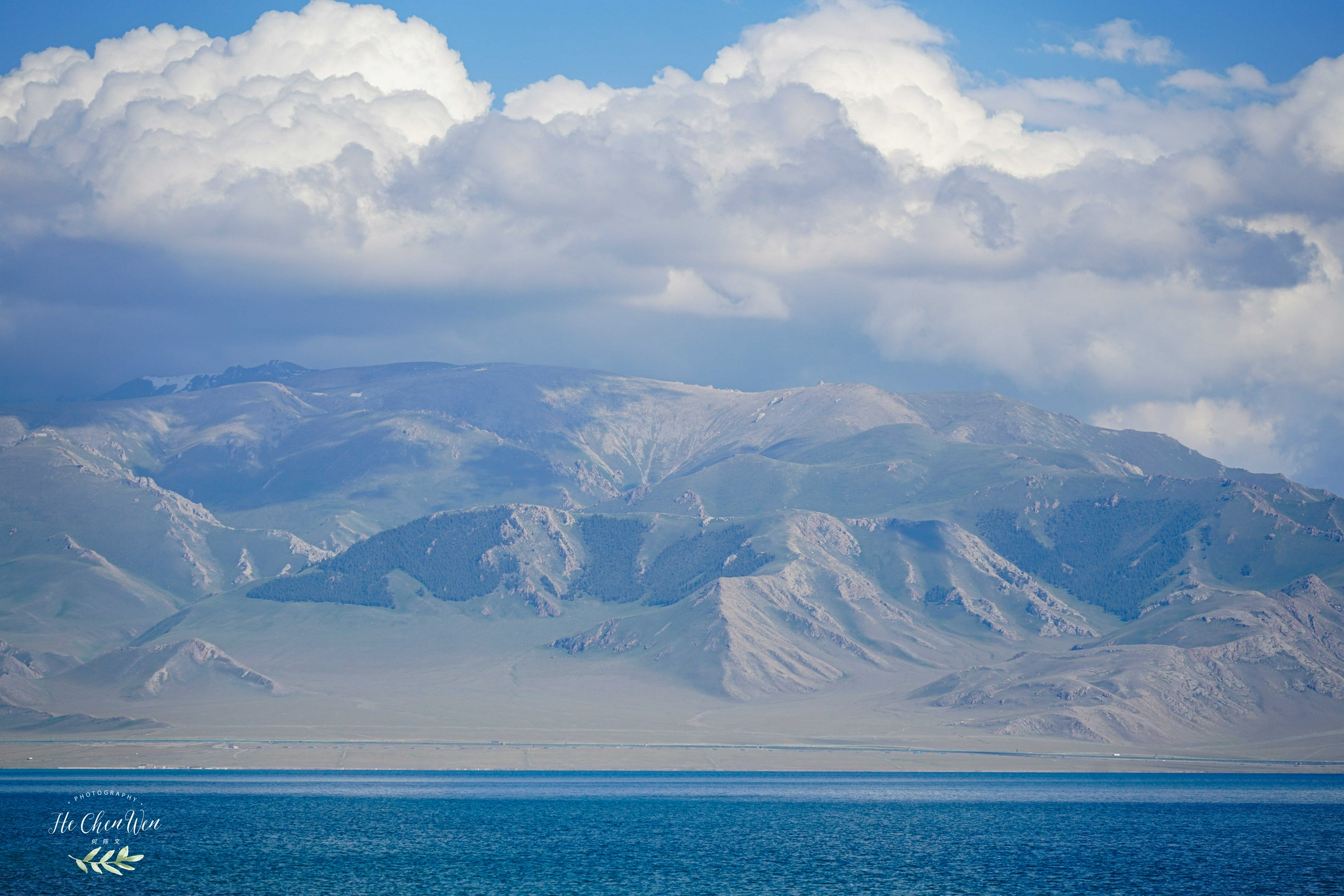 有一种蓝叫赛里木湖蓝,被誉为大西洋的最后一滴眼泪