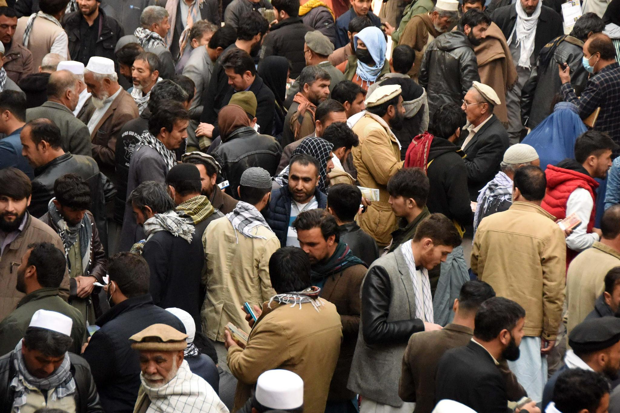 (国际)喀布尔的货币交易市场|喀布尔|新华社|阿富汗_新浪新闻